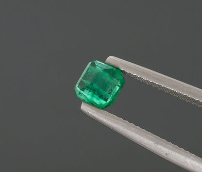 0.86ct Emerald