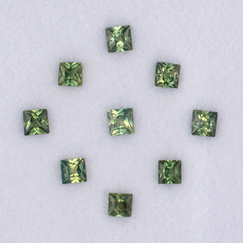 0.94twt Green Sapphire Colored Gemstone Melee Parcel 
