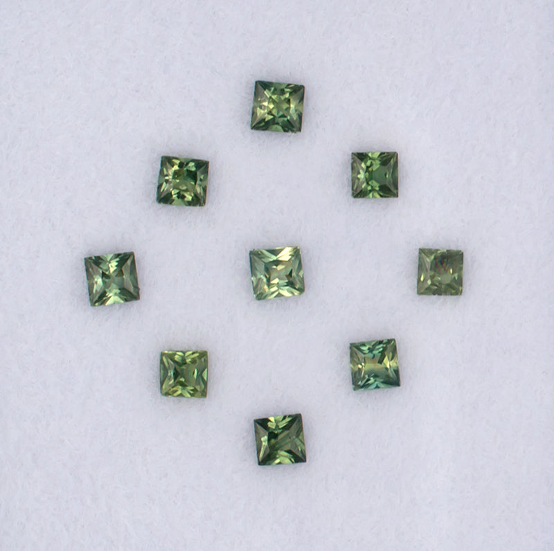0.94twt Green Sapphire Colored Gemstone Melee Parcel 
