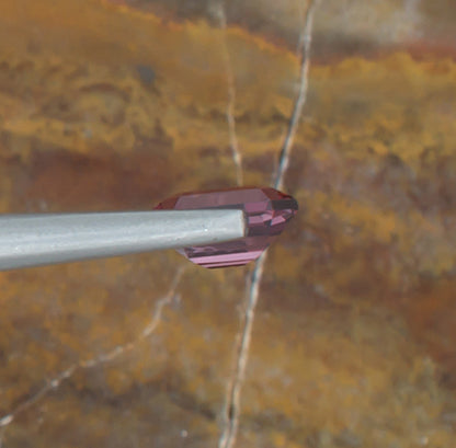 0.95ct Spinel Colored Gemstone Side View Natural Background 