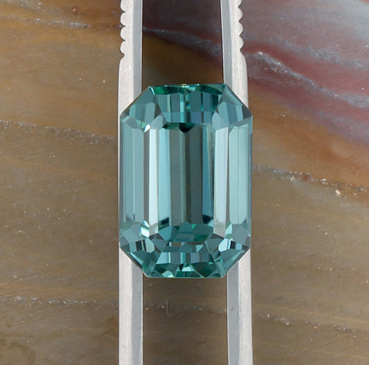 10.80ct Hiddenite Spodumene Top View Natural Background 
