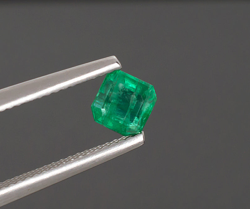 0,86 ct Émeraude