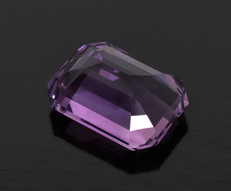 28,61 ct Amethyst