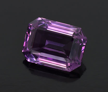 28,61 ct Amethyst