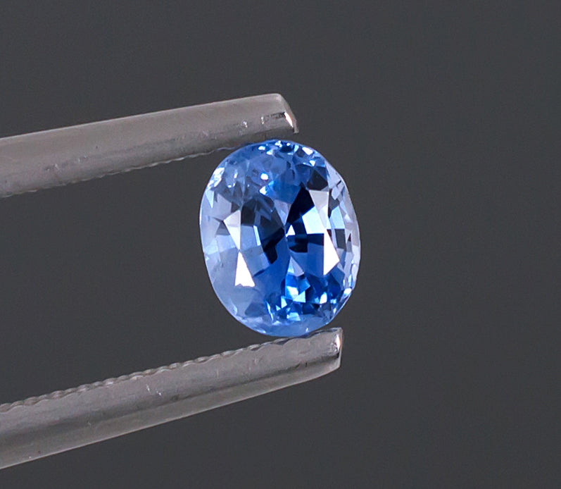 1,12 ct blauer Saphir