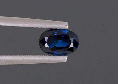 Saphir bleu 1,37 ct