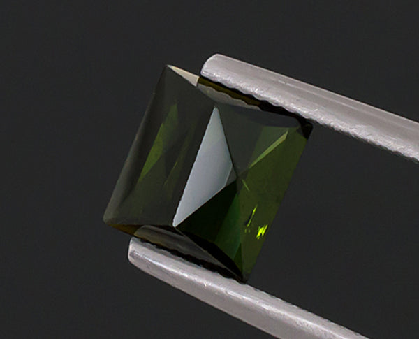 Tourmaline verte de 2,67 ct