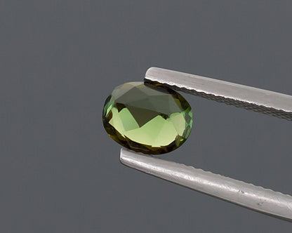 Tourmaline verte de 1,49 ct