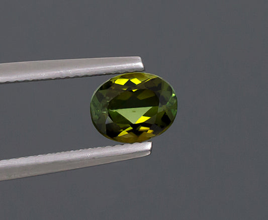 Tourmaline verte de 1,49 ct