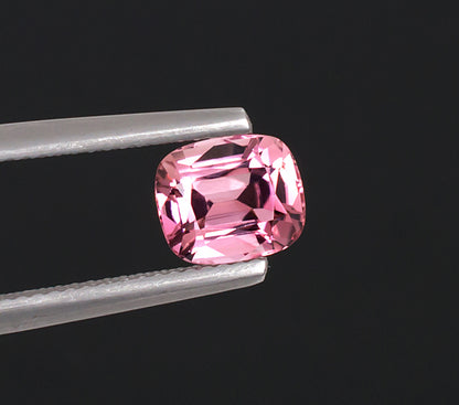 1,68 ct rosa Turmalin