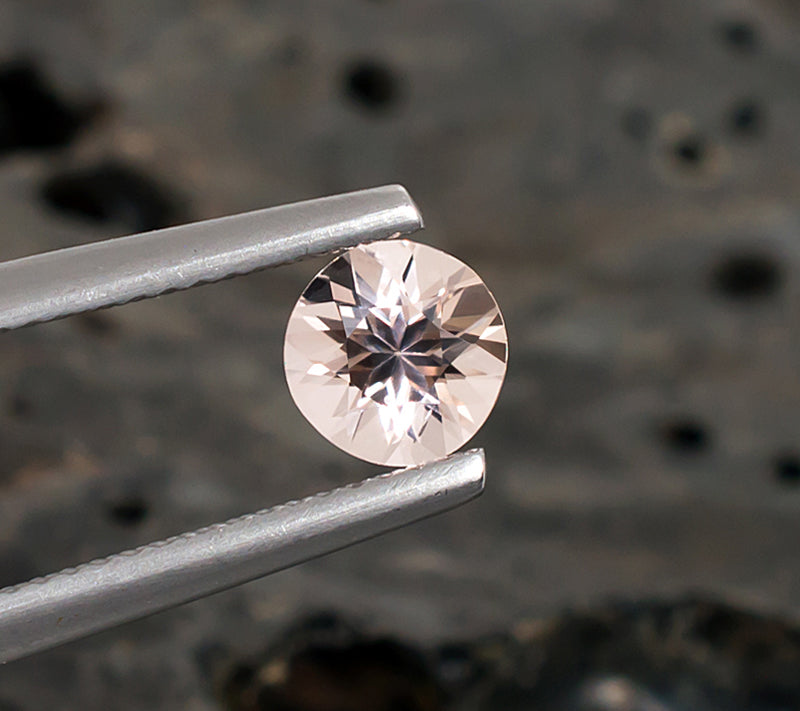 0,74 ct Morganit