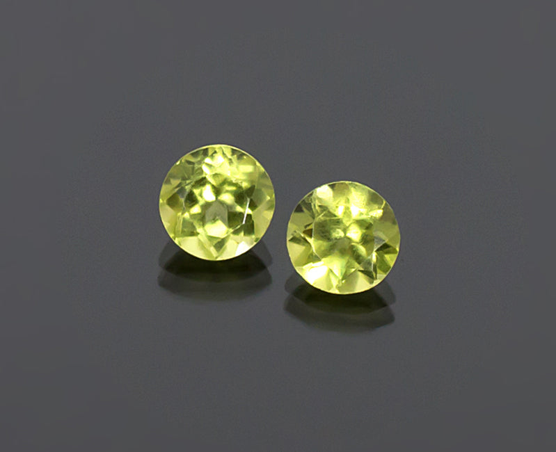 1.02twt Peridot Pair