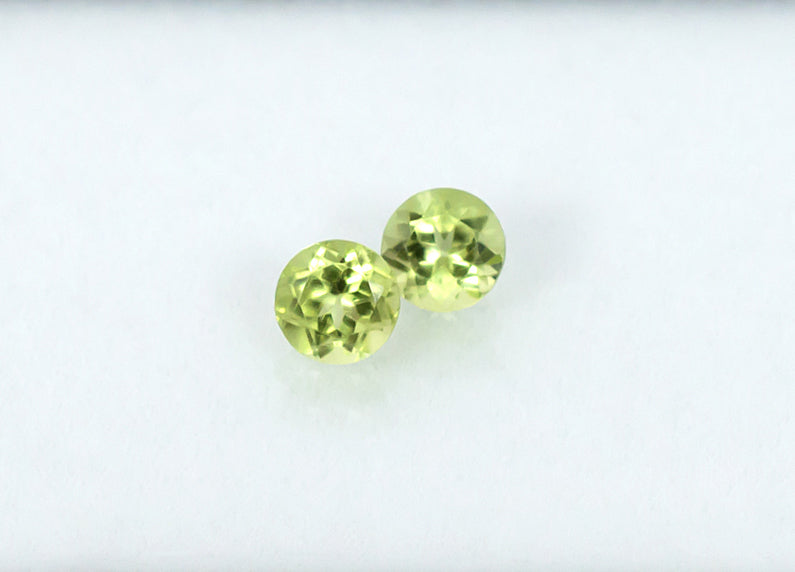 1.11twt Peridot Pair