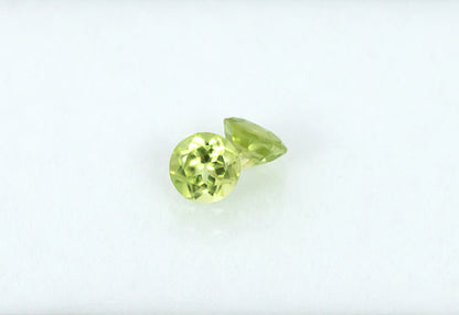 1.11twt Peridot Pair