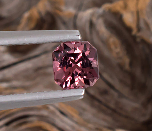 1,04 ct rosa Spinell