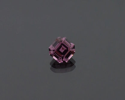 Spinelle de lavande 0,93 ct