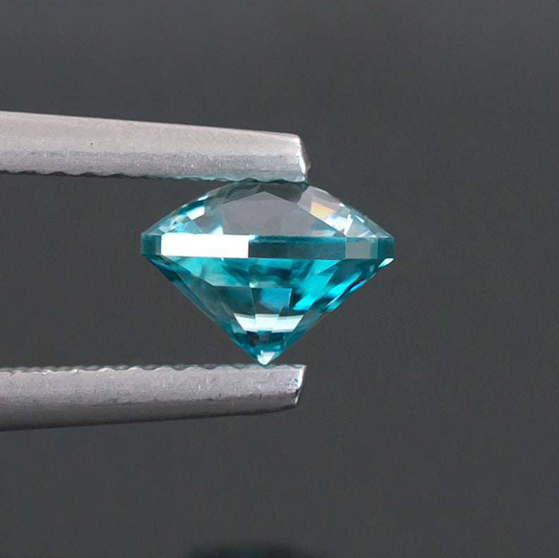 2,19 ct blauer Zirkon