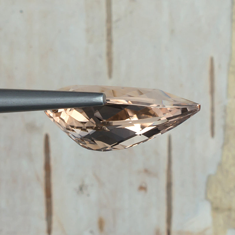 5.00ct Morganite Colored Gemstone Side View Natural Background 
