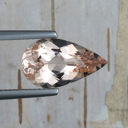 5.00ct Morganite Colored Gemstone Top View Natural Background 

