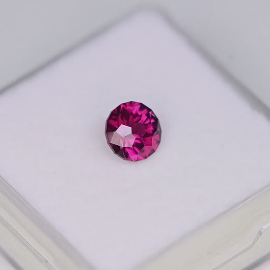 2.21ct Umbalite Garnet Video 
