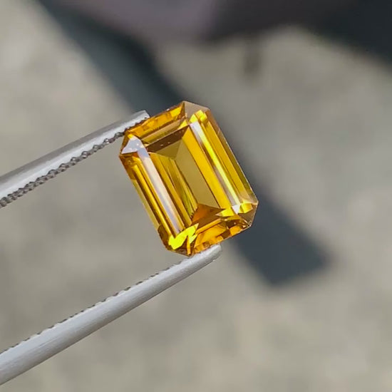 3.73ct Yellow Zircon Colored Gemstone Movie

