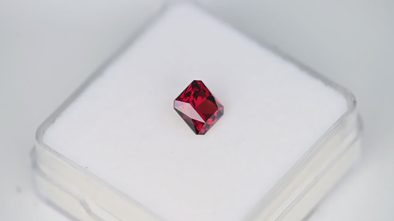 1.92ct Malaya Garnet Colored Gemstone Movie White Background 
