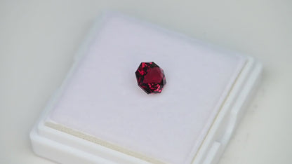 2.52ct Umbalite Garnet Colored 2.52ct Umbalite Garnet Colored Gemstone Video 

